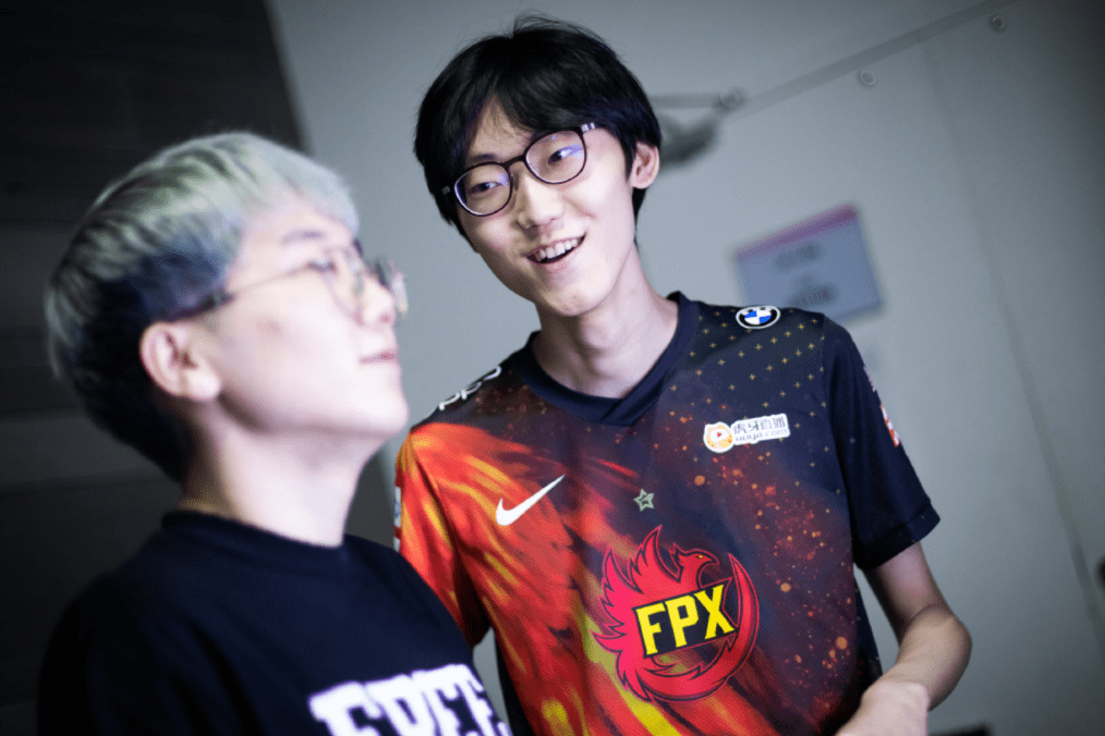 九游会-MAD教练压力巨大！，Doinb遭遇十二持续失利赢得满堂喝彩(骨架油封最大压力)