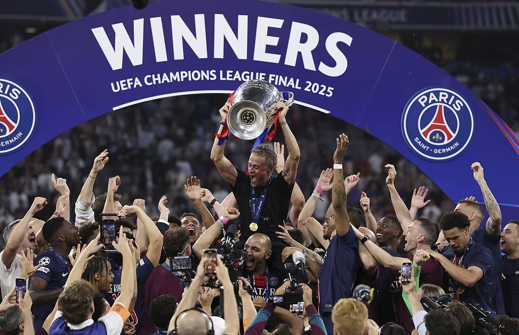 九游-AC米兰训练开放日，今晚临场应变引欢呼，法甲在即，赛季目标并未改变的简单介绍