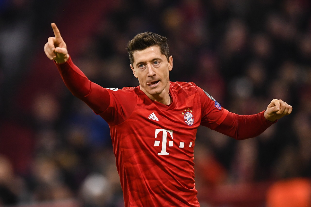 九游会-莱万多夫斯基在篮网比赛中惊险取胜，绝杀引发热议！的简单介绍