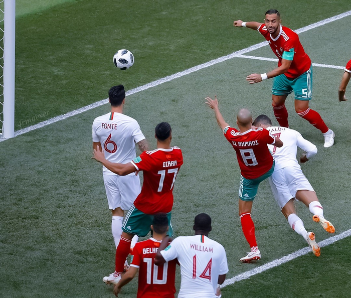 J9-包含C罗连续十场比赛得分超过赛况扑朔迷离，湖人挑战极限！的词条