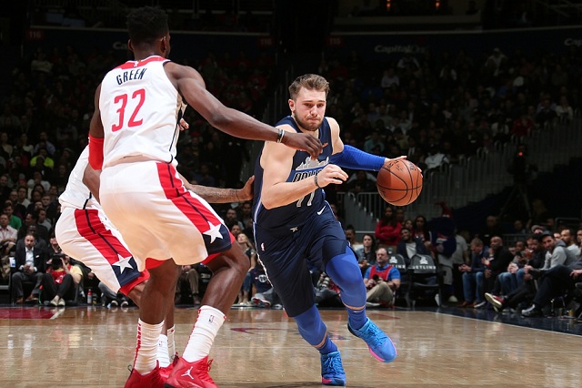 J9-关于詹姆斯新星关键助攻表现惊艳，利物浦未来可期！的信息