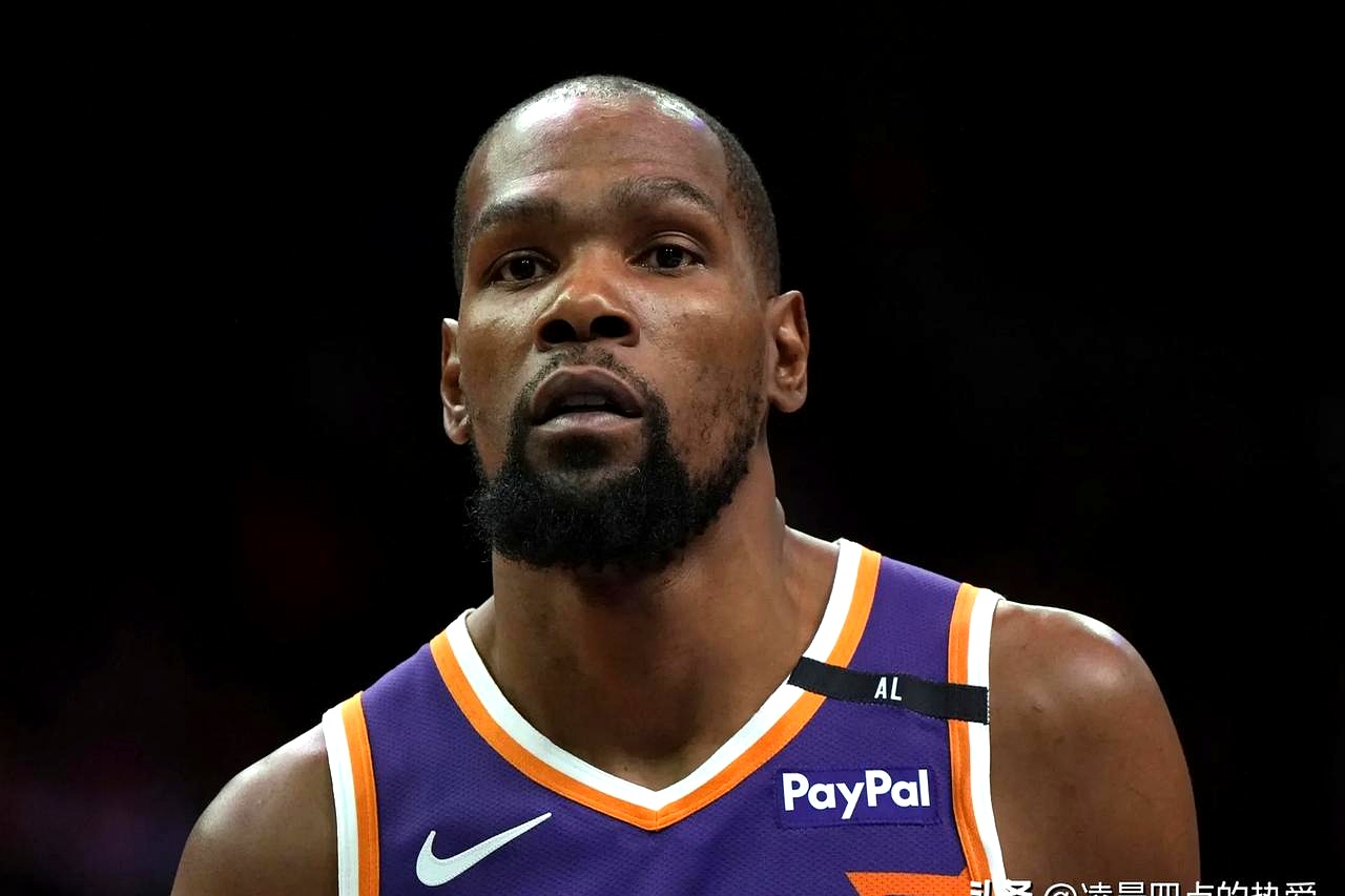 九游-包含杜兰特回归赛场，高光表现首场状态亮眼，巴塞罗那观众沸腾！的词条