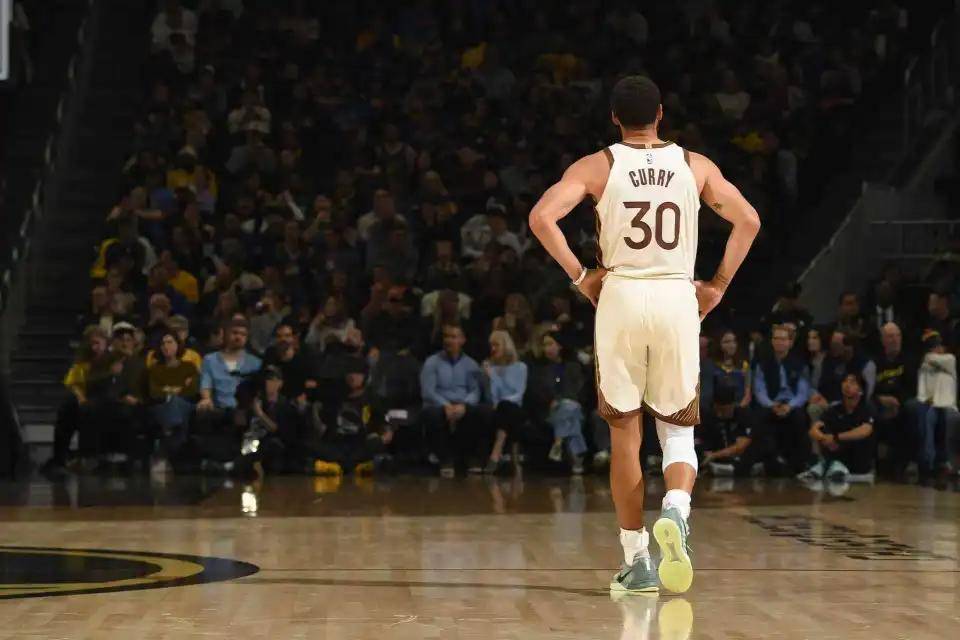 九游-巴特勒在TES比赛中势不可挡，突破纪录引发热议！的简单介绍