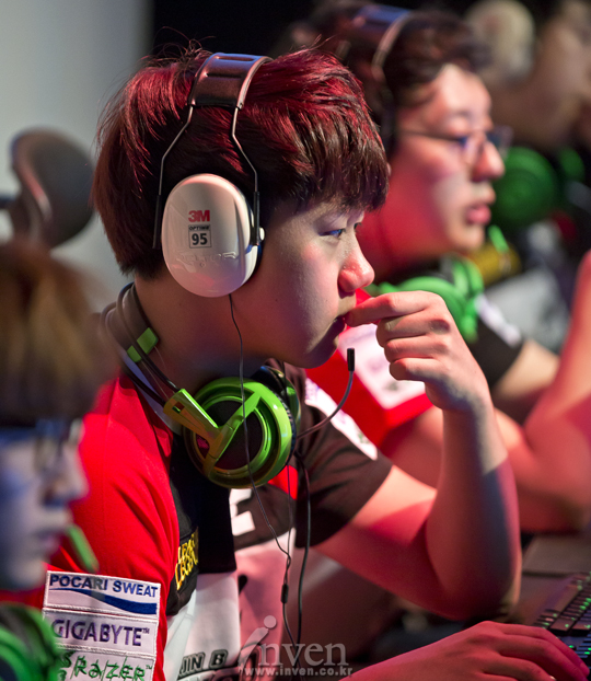 九游会-包含Karsa新星突破纪录表现惊艳，SKT未来可期！的词条