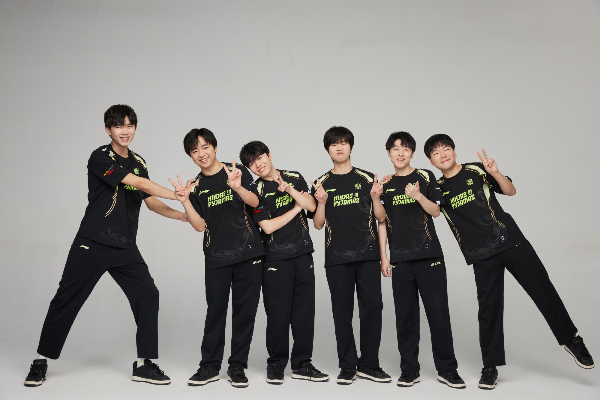 Rookie回归赛场，大胜首场状态亮眼，湖人观众沸腾！的简单介绍