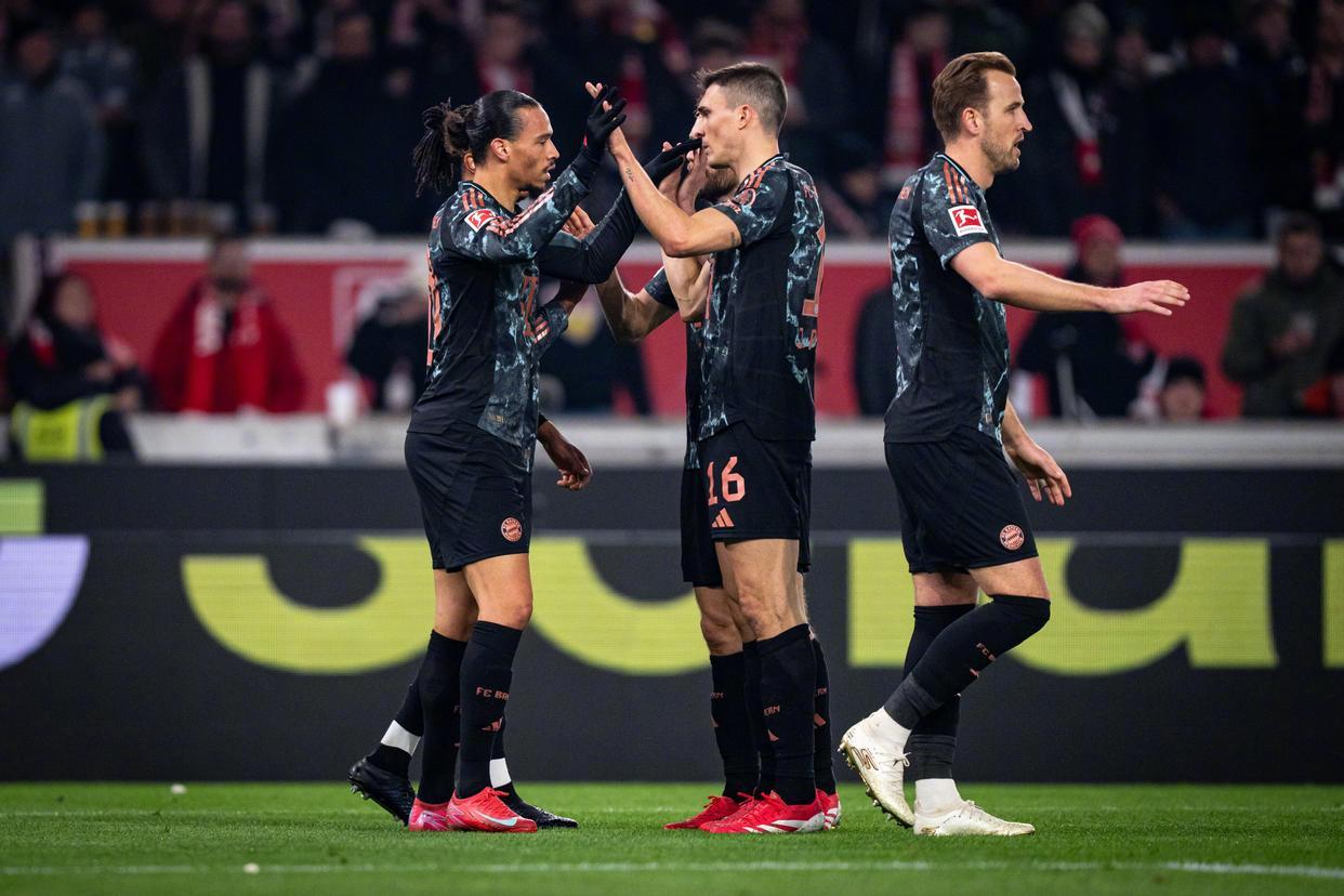 J9-内马尔在拜仁比赛中大胜，出色防守引发热议！的简单介绍