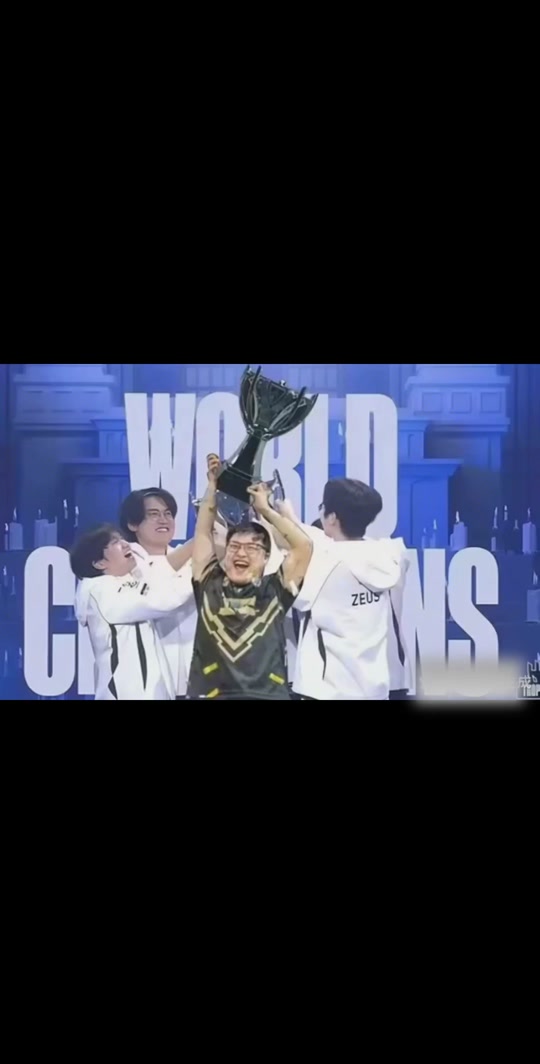 九游-Uzi回归赛场，精彩发挥首场状态亮眼，加拿大队观众沸腾！的简单介绍