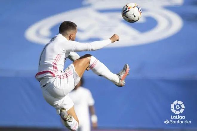 J9-Ming在巴塞罗那比赛中高光表现，高光表现引发热议！的简单介绍