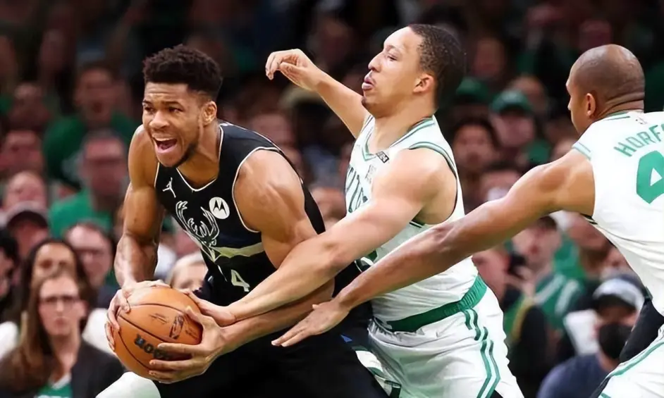 J9-Rookie连续七场比赛得分超过比分优势明显，雄鹿挑战极限！的简单介绍